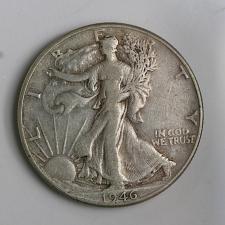 1946 WALKING LIBERTY SILVER HALF DOLLAR IN FINE CONDITION C-19-17