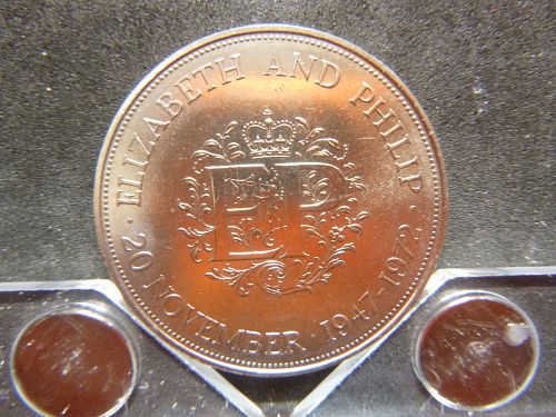 British Crown coin Elizabeth and Philip silver wedding anniversary