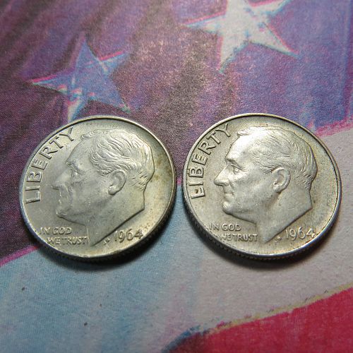 1964-D ROOSEVELT DIMES (LOT OF 2 TONED COINS) ~ COMB SHIP ~ LOT B942