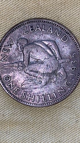 1935 NEW ZEALAND ONE SHILLING +1965 + 1951 Set