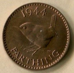 1944  BRITISH  FARTHING    A U -- Red Brown