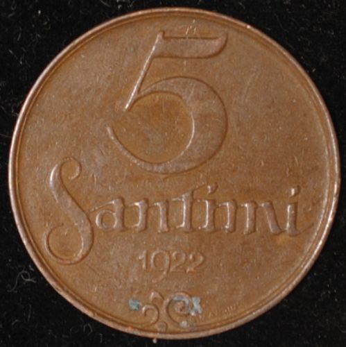 1922 Latvia 2 Santimi XF Name Below Ribbon