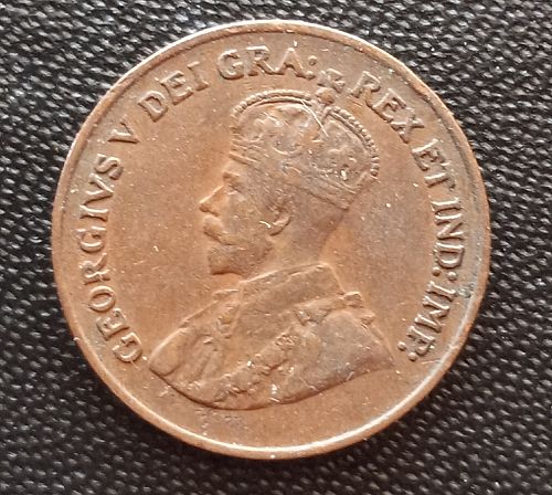 1926 Canada George V One Cent Maple Leaf Back  Rated AU-55