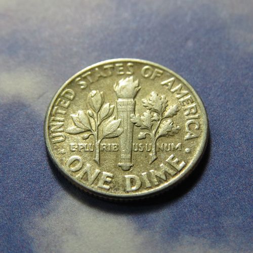 1952 ROOSEVELT DIME (VERY NICE)  COMB SHIP ~ LOT D281