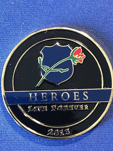 2013 National Law Enforcement Officers Memorial challenge coin  HEROES LIVE Fore