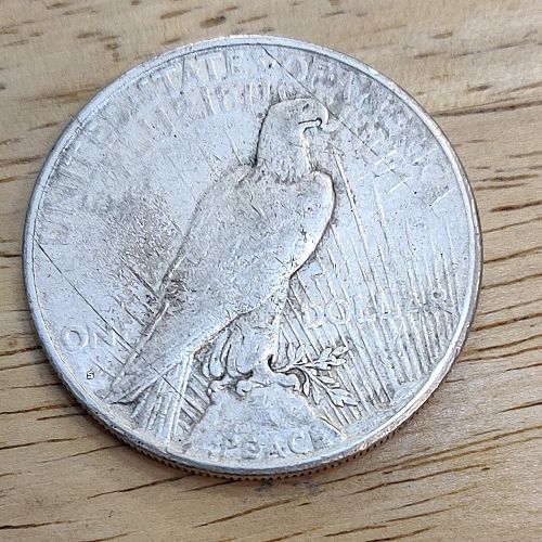 1925 mint San Francisco Silver Peace Dollar Coin