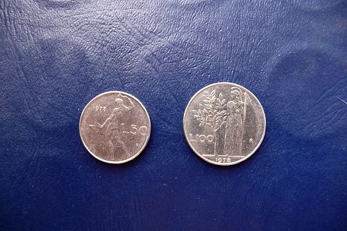 (2)   1978 Italy Coins