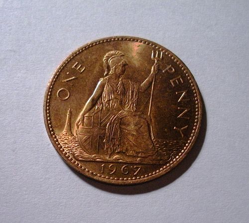 1967 Great Britain Penny KM-897  About Uncirculated