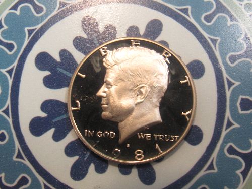 1981 S KENNEDY HALF DOLLAR       bt34