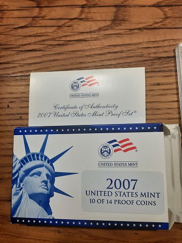 2007 US Mint Proof Sets 10 Proof Coins plus 2007 US Mint Presidential Proof Coins