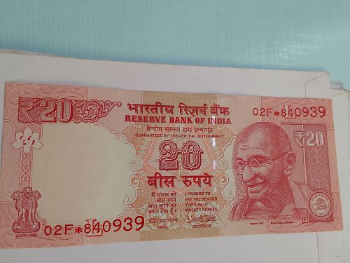 20 Rupee .INDIA UNC  NOTE 02F 840939