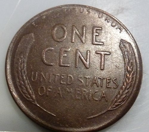 1929-P  AU Lincoln Wheat cent in ABOUT UNCIRCULATED ( 131 )