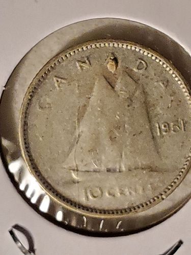 1951 Canada 10 Cent Coin