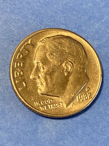 1982 D Roosevelt Dime, very nice condition, see photos