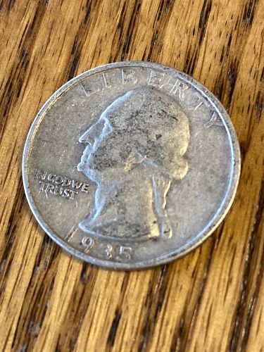 1935-D WASHINGTON SILVER QUARTER (90% SILVER) some nice details see pics