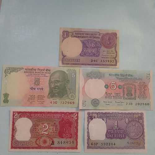 Z) ..5  different   India Note..mix grade