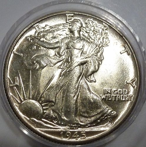 1945-P GEM BU NO PROBLEM Walking Liberty Half Dollar  ( CW-22 )