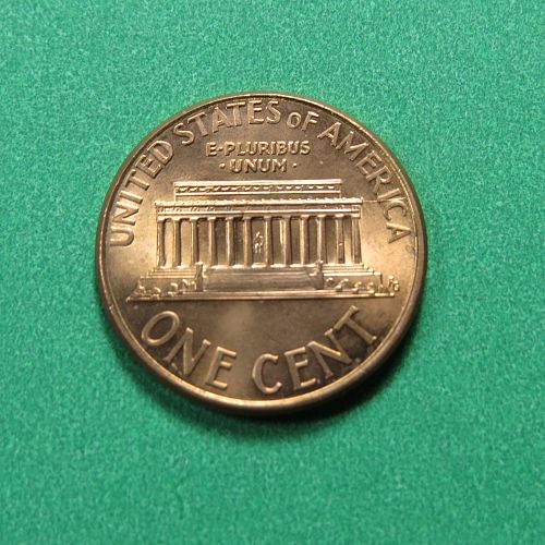 2000 LINCOLN MEMORIAL CENT (RED) ~ LOT E613