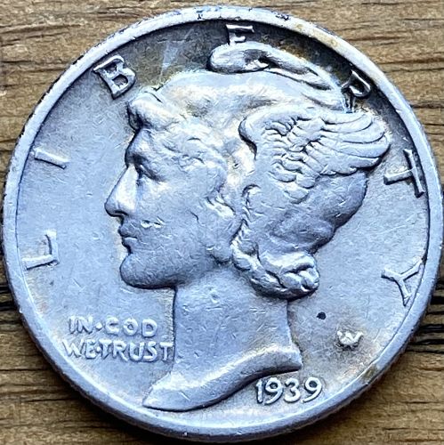 1939 mercury dime in VERY FINE condition