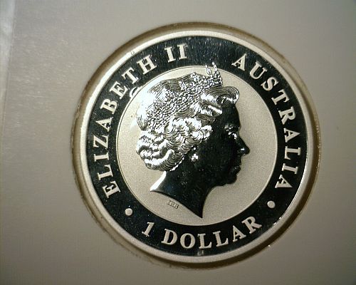 2012   SILVER   AUSTRALIAN   UNC  .999   NO RESERVE!!!!  NICE LOOKING COIN!!