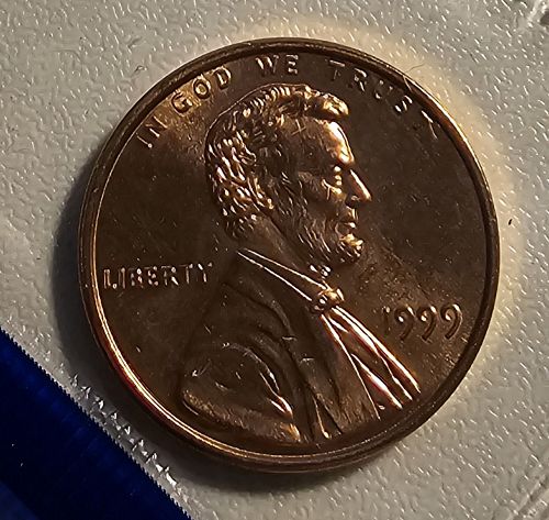 1999-P Lincoln Cent - BU in Original Mint Cello