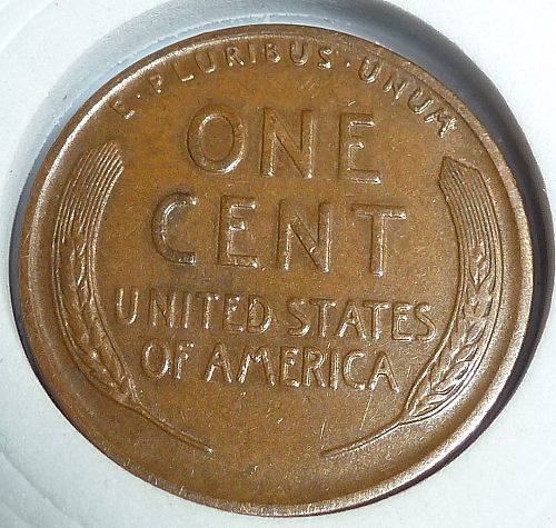 1933-P  AU Lincoln Wheat cent in ABOUT UNCIRCULATED ( 33-13 )