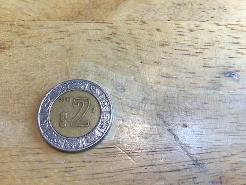 2000 $2 Pesos Coin, Good Condition, Free shipping