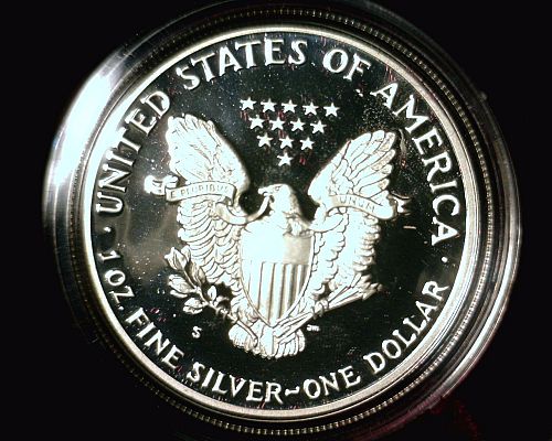 1986 S PROOF  SILVER  AMERICAN EAGLE WITH MINT BOX AND COA  NICE LOOKING COIN