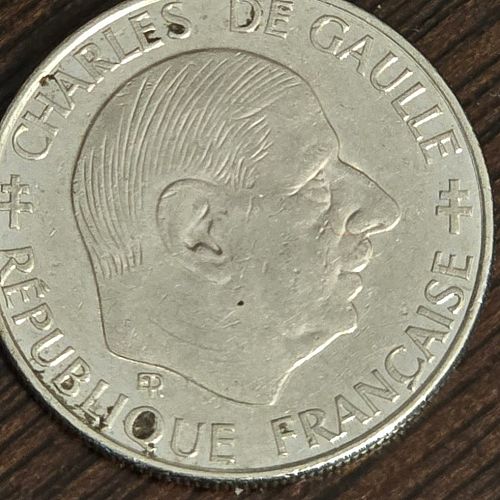 RARE FRENCH REPUBLIC 1 FRANCS COIN LIBERTE EGALITE FRATERNITE 1958 - 1988