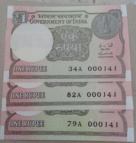 UNC 000141 INDIA NOTE ....2015 x 3 ..Non Telescope No.