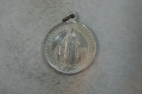 Virgin Mary Pendant Religious for Men and Women