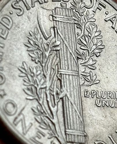 1943-D Mercury Dime - with strong Full Split Bands