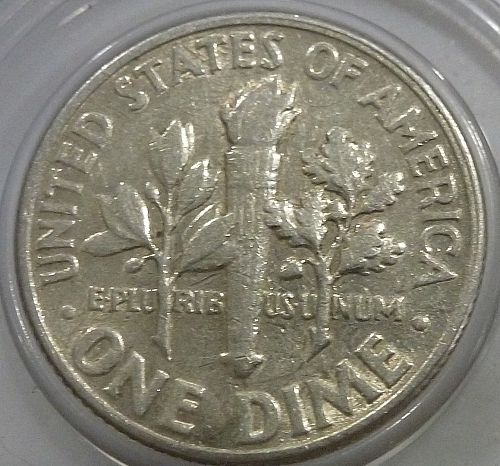 1946-P Roosevelt Silver Dime.  ( X-120)