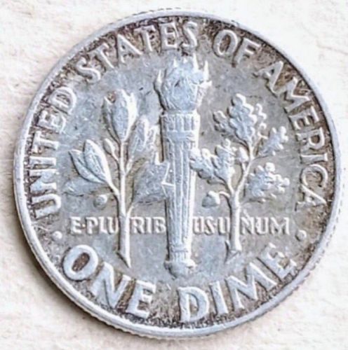 1964 Roosevelt Dime &bull; .900 Silver &bull; Light Toning &bull; UNC  *rd641