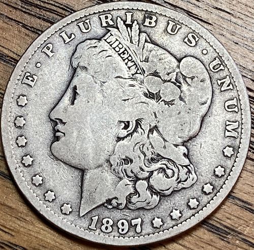 Better date 1997O Morgan dollar in VERY GOOD condition