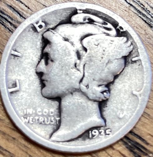 1935D mercury dime in ALMOST GOOD  condition