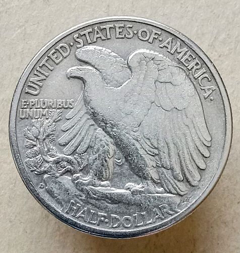 1939 D Walking Liberty Half Dollar • .900 Silver • VF+  *wl392