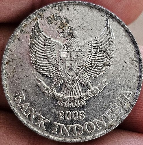 Indonesia 200 Rupiah 2003 XF Details
