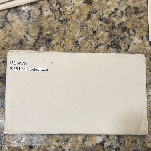 1975  P&D Uncirculated Mint Set