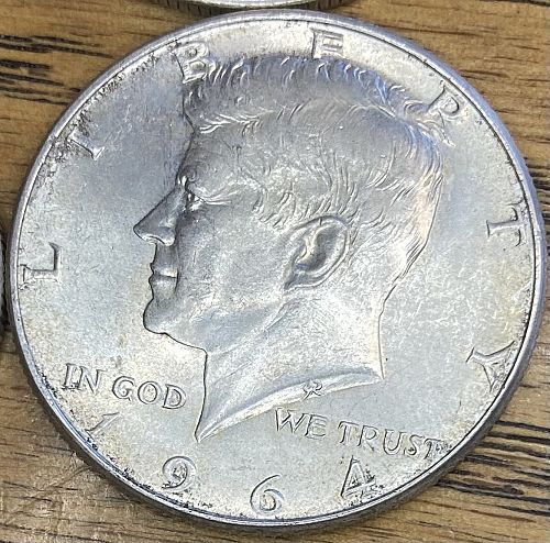 4 silver half dollars 1908-1964 in GOOD-ALMOST UNCIRCULATED condition lot 4E