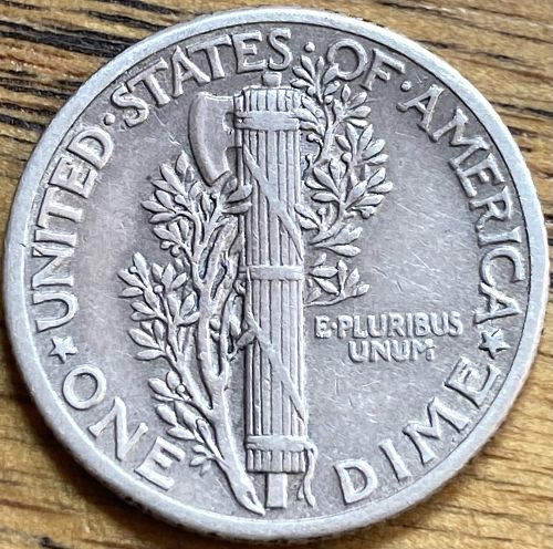 1937 mercury dime in EXTREMELY FINE condition