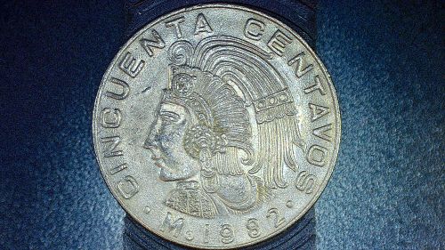 1982 Mexican 50 Centavos Coin