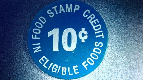 Vintage plastic token coin B & V Market Fresno California