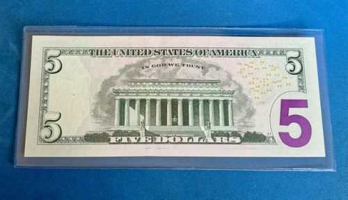 TWO $5 STAR FR (Richmond) Notes with consecutive serial #'s.