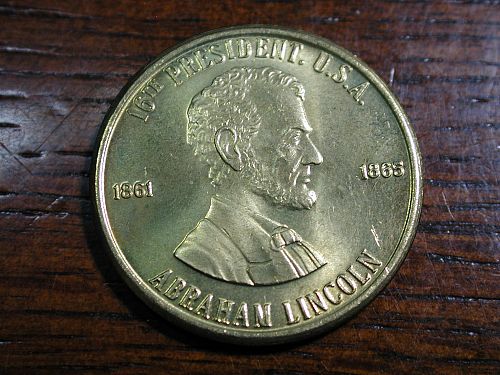 Abraham Lincoln 16th President 1861-1865 token Nice