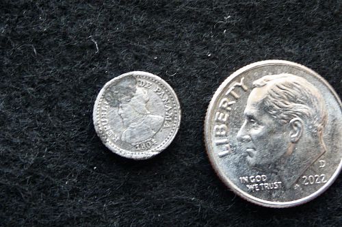 1904 Panama  2 1/2 centesimos.  (THE PILL)