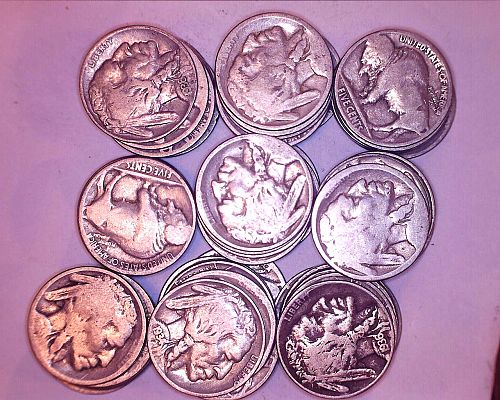 LOT OF BUFFALO NICKELS AND INDIAN HEADS