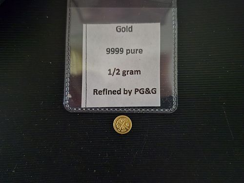 1/2 GRAM .999 GOLD ROUND BULLION PG&G