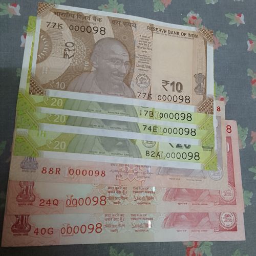 RARE...000098  x 7  INDIA UNC   7  NOTES ...