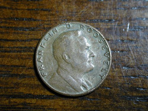 Franklin D. Roosevelt Lucky Play money Token NICE !
